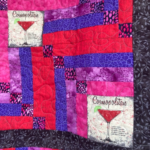 Brand new handmade quilt deminsions 48 inches x 42 inches - Picture 2 of 4